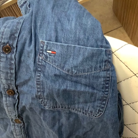 Tommy shirt size L - Picture 4 of 6